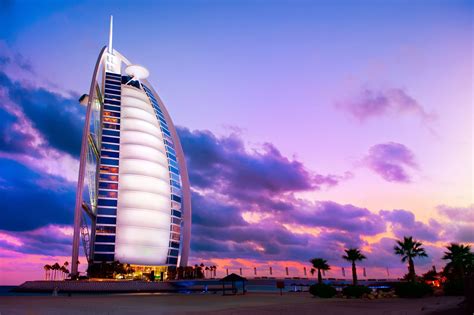 Famous luxury hotel Dubai 